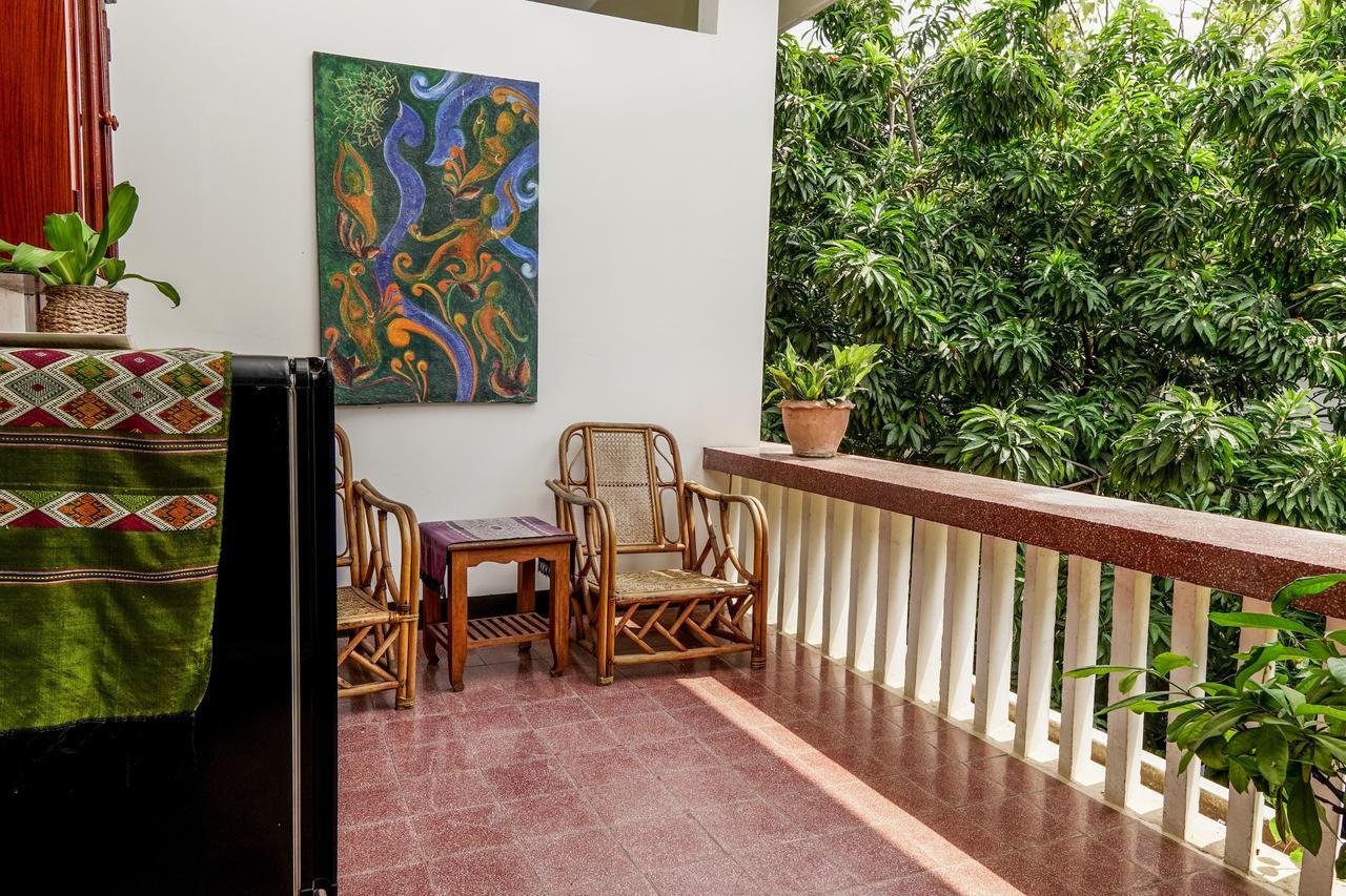Lani'S House By The Ponds Hotell Vientiane Exteriör bild